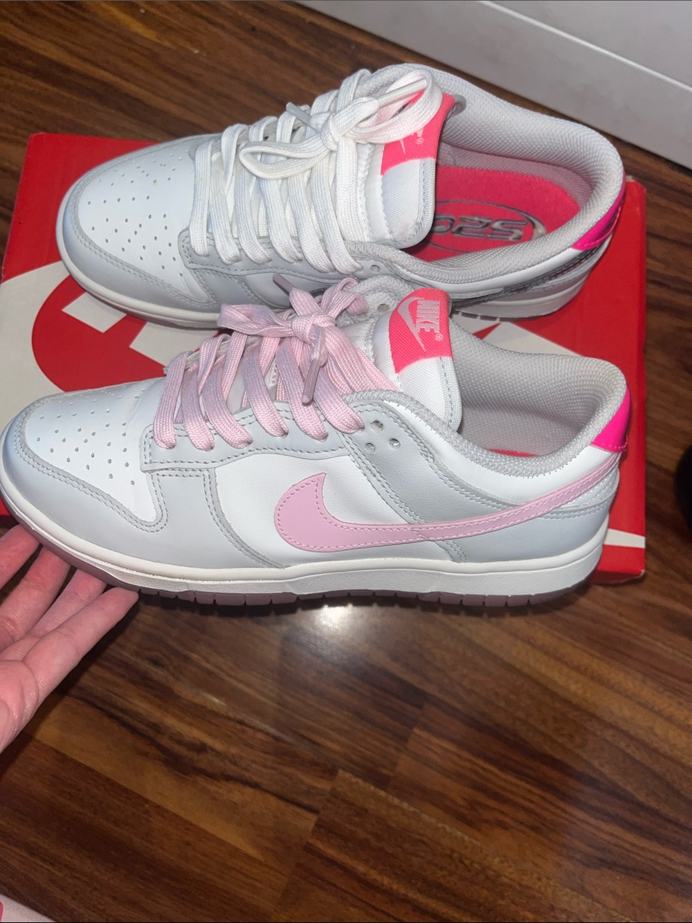 Nike Women’s Low-Top Sneakers - White & Pink. Size 7.5 . Good Condition